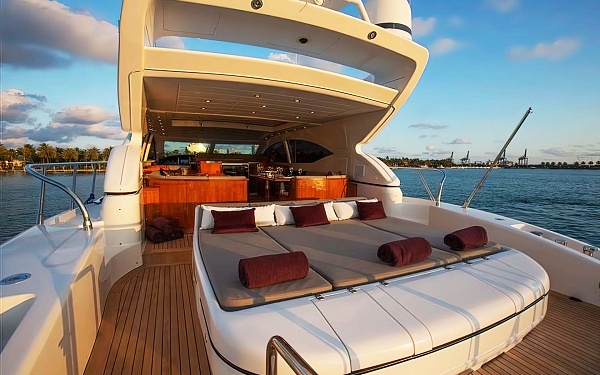 Аренда яхты Mangusta 72 на Миконосе, Греция